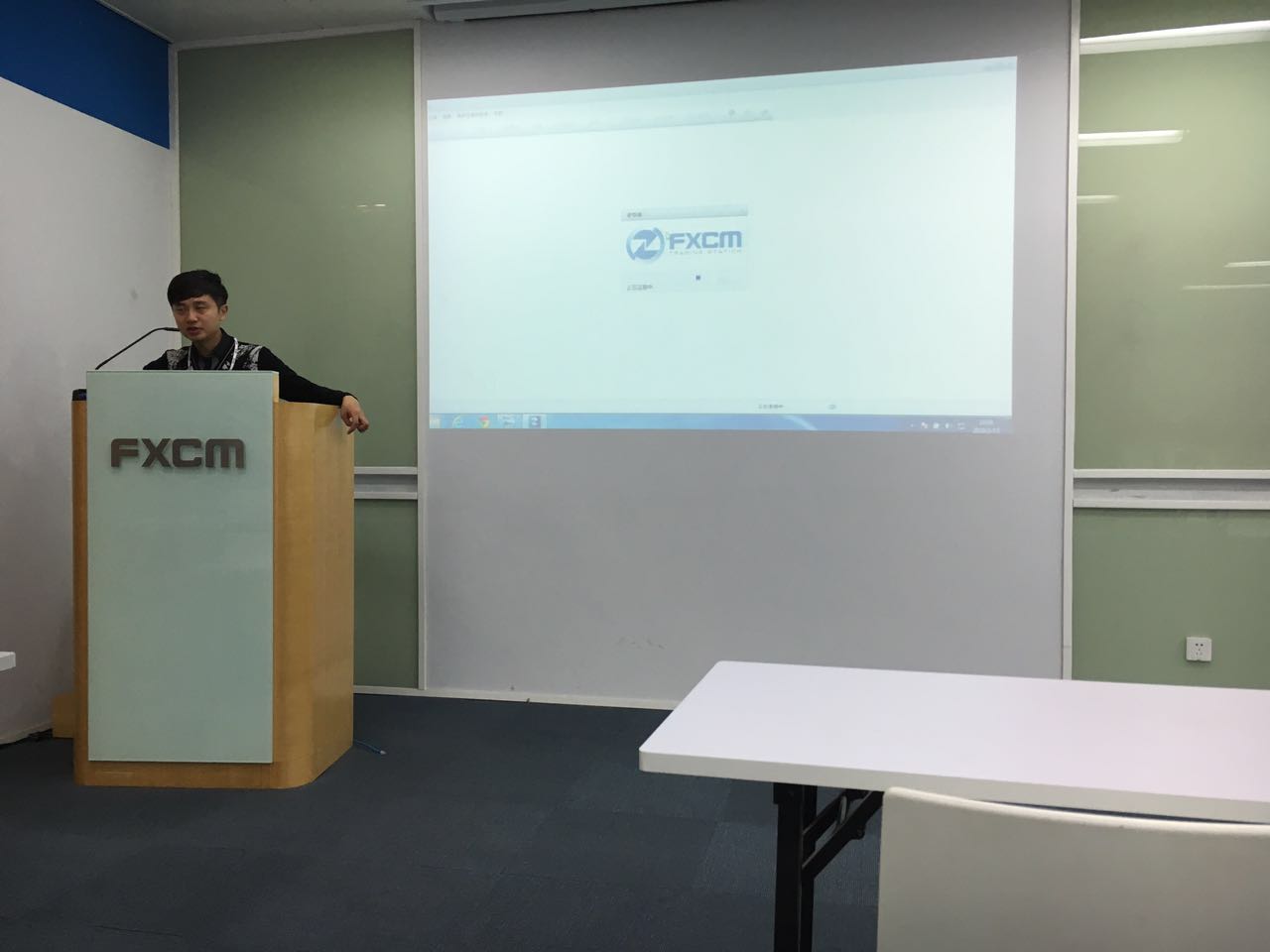 参加福汇 听·赛·奖 4 现场 恽智明(